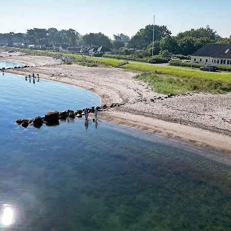6 Person Holiday In Otterup