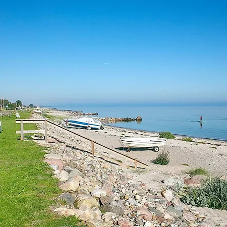 6 Person Holiday In Otterup
